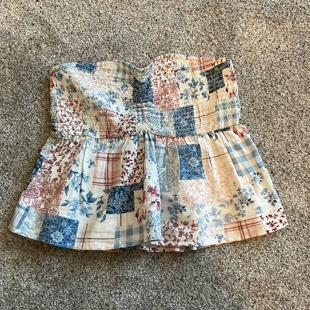 Floral print tube top from American Eagle, brand new with tags; Size Med